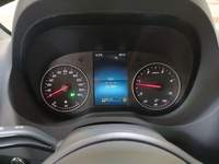 Pogled na kombinovani instrument