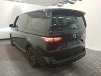 Pogled od pozadi levo