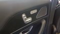 Vista de los botones de control del asiento trasero
