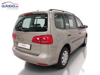 Pogled od pozadi desno