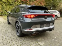 Pogled od pozadi levo