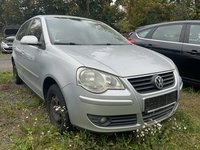 Pogled desno spredaj
