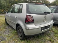 Pogled levo zadaj