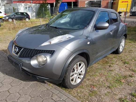 Skats no kreisās puses priekšā