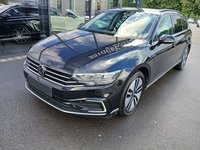 Skats no kreisās puses priekšā