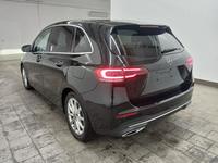 Vaizdas iš galo kairės