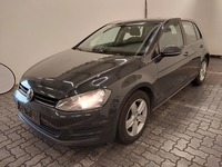 Skats no kreisās puses priekšā