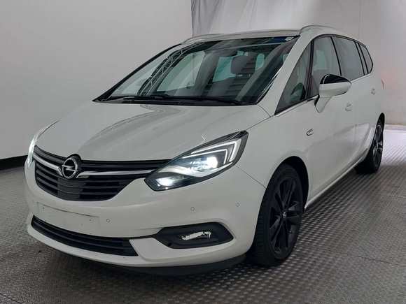 Vaizdas iš priekio kairės