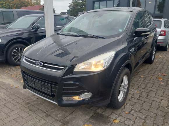 Pogled levo spredaj