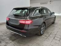 Vaizdas iš galo dešinės