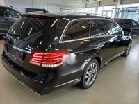 Aanzicht achter rechts