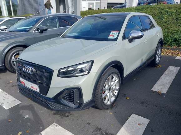 Pogled levo spredaj