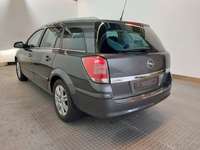 Vaizdas iš galo kairės