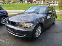 Изглед отпред отляво