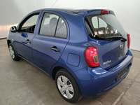 Vue de l’arrière gauche