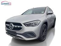 Pogled od napred levo