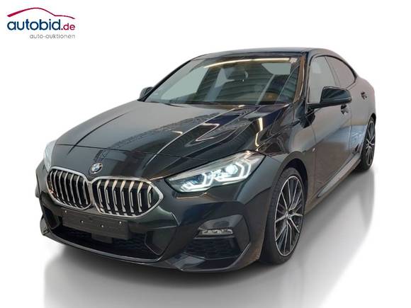 Изглед отпред отляво