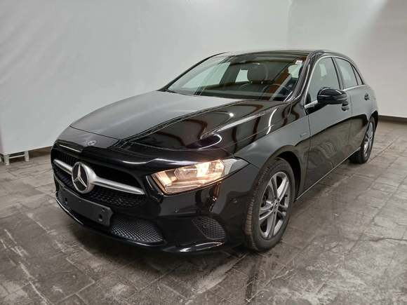 Vaizdas iš priekio kairės