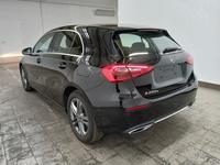 Vaizdas iš galo kairės