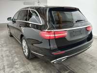 Vaizdas iš galo kairės