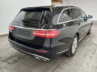 Vaizdas iš galo dešinės