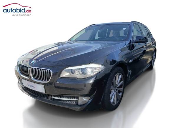 Vaizdas iš priekio kairės