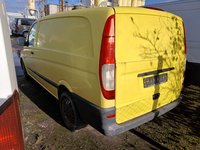 Vaade tagant vasakult