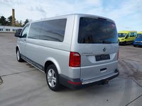 Vaade tagant vasakult