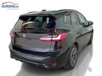 Изглед отзад отдясно