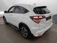 Vue de l’arrière gauche