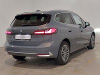 Aanzicht achter rechts