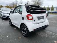 Vaade tagant vasakult