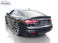 Vaizdas iš galo kairės