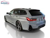 Vaade tagant vasakult