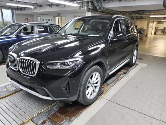 Pogled od napred levo