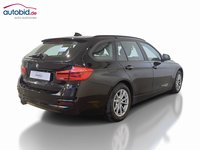 Изглед отзад отдясно