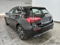 Vaizdas iš galo kairės