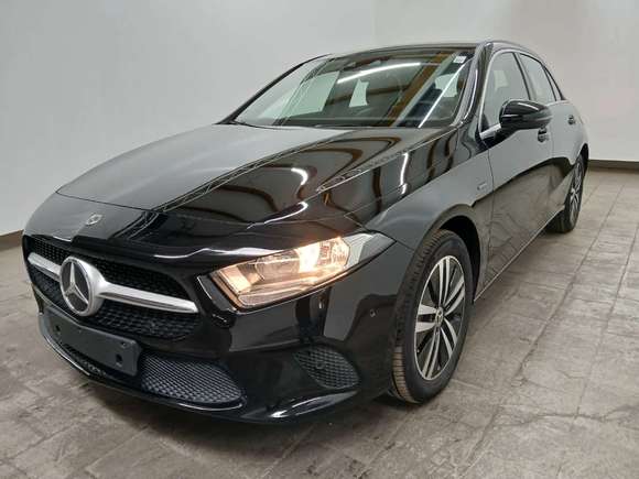 Vaizdas iš priekio kairės