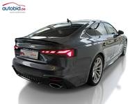 Изглед отзад отдясно