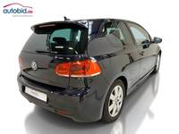 Pogled od pozadi desno