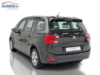 Pogled od pozadi levo