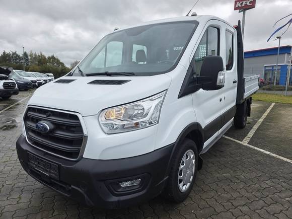 Skats no kreisās puses priekšā