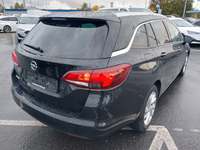 Vaizdas iš galo dešinės