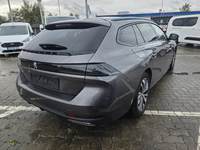 Vue de l’arrière droit