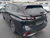 Vue de l’arrière gauche