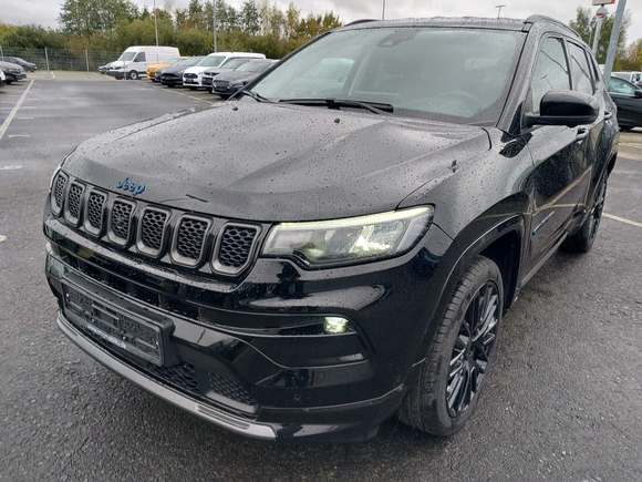 Vaizdas iš priekio kairės