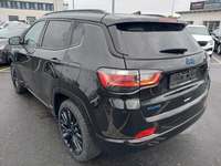 Vaizdas iš galo kairės