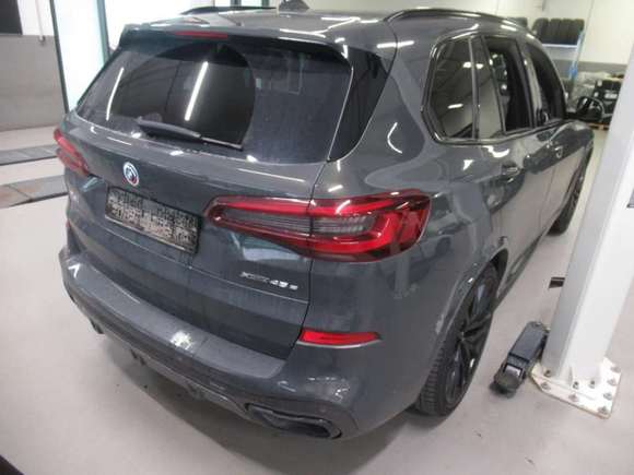 Aanzicht achter rechts