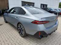 Aanzicht achter links