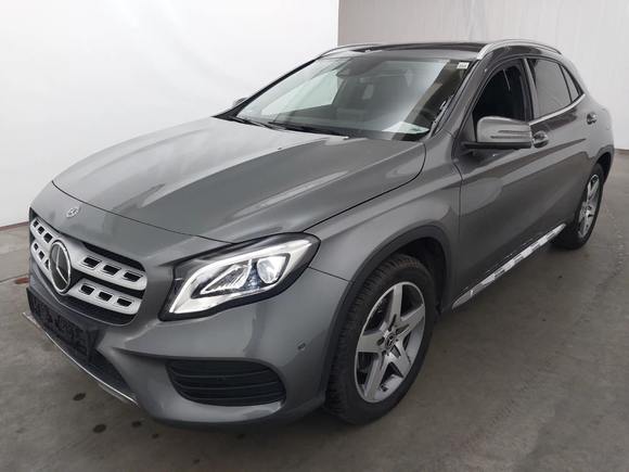 Vue de l’avant gauche